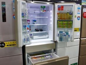 海爾牽頭全球 燈塔工廠 企業(yè)代表積極響應(yīng),共同舉辦了 燈塔之光高峰論壇